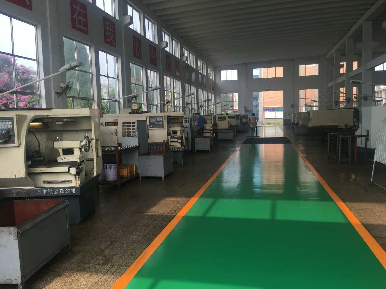 Yishui Zhongxin Machinery Co., Ltd.
