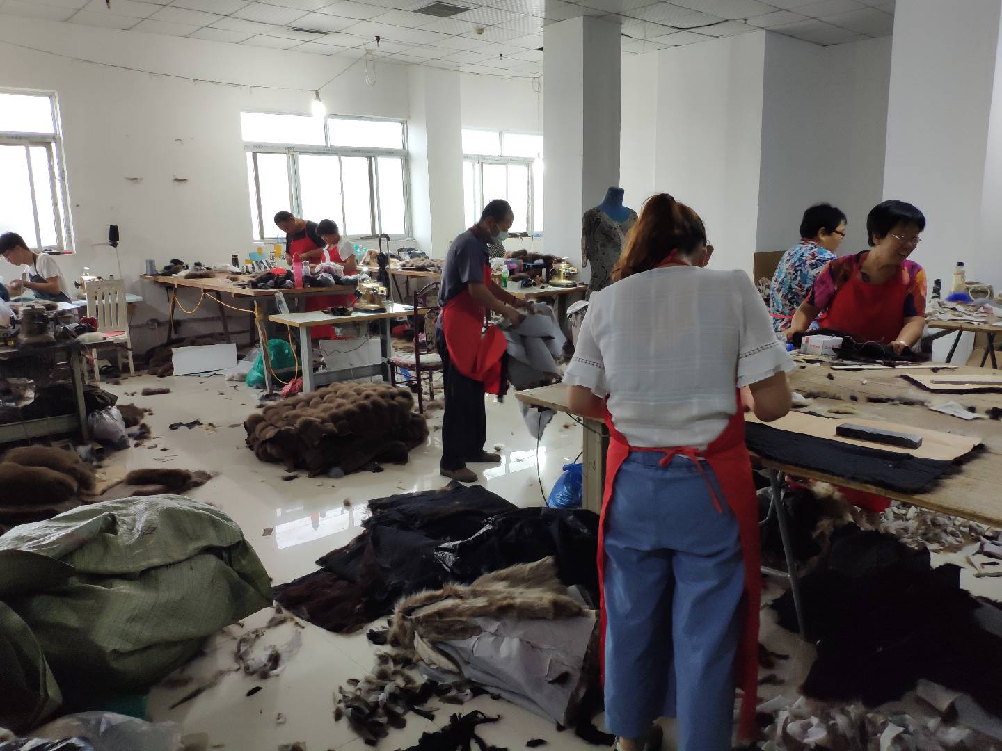 Zaoqiang County Bicheng Fur Co., Ltd.