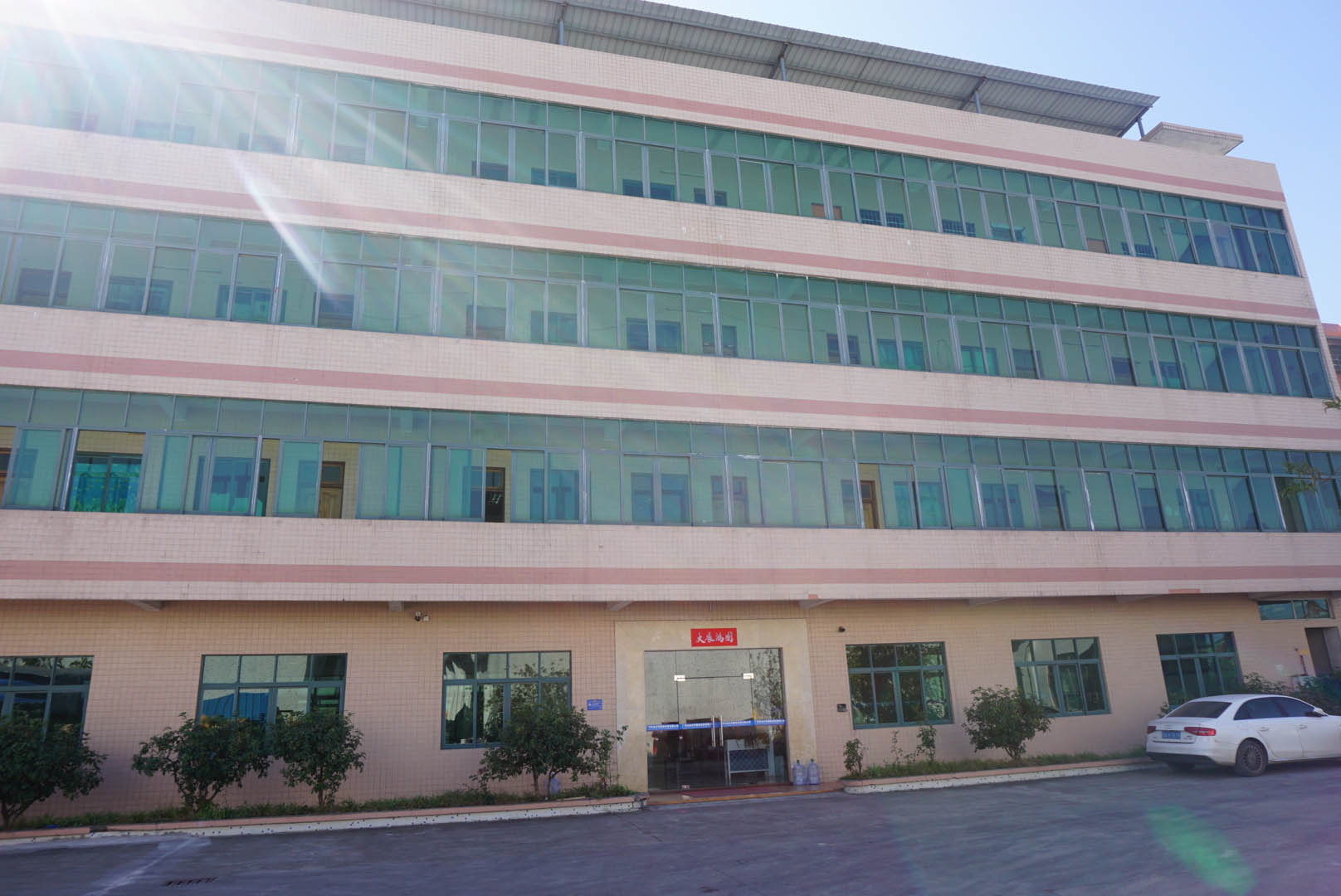 Guangzhou Haofeng Amusement Equipment Co., Ltd.